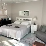 Old Town Ida-maria Bed and Breakfast Πόρβο