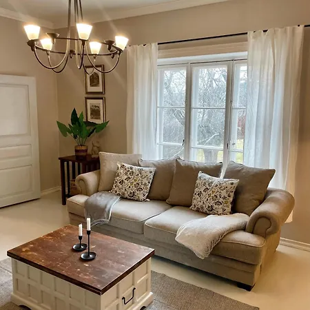 Old Town Ida-maria Bed & Breakfast 3*