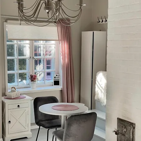 Nocleg ze śniadaniem Old Town Ida-maria 3*