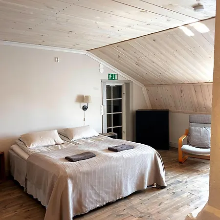 Aamiaismajoitus Old Town Ida-maria 3*